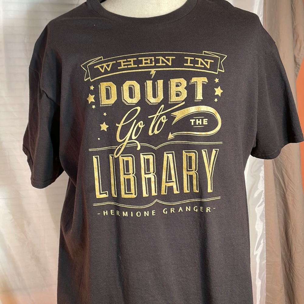 Hermione Granger XL Library Tee NWOT